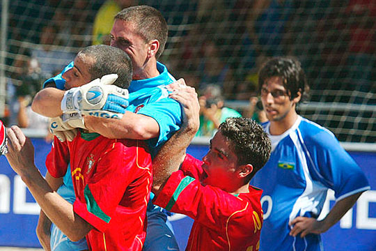 MUNDIAL FIFA 2005: PORTUGAL x BRASIL